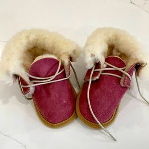 NWOT Baby / Toddler Slippers